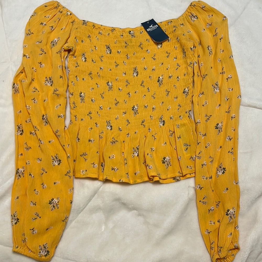 new with tags, yellow long sleeve flowered shirt
